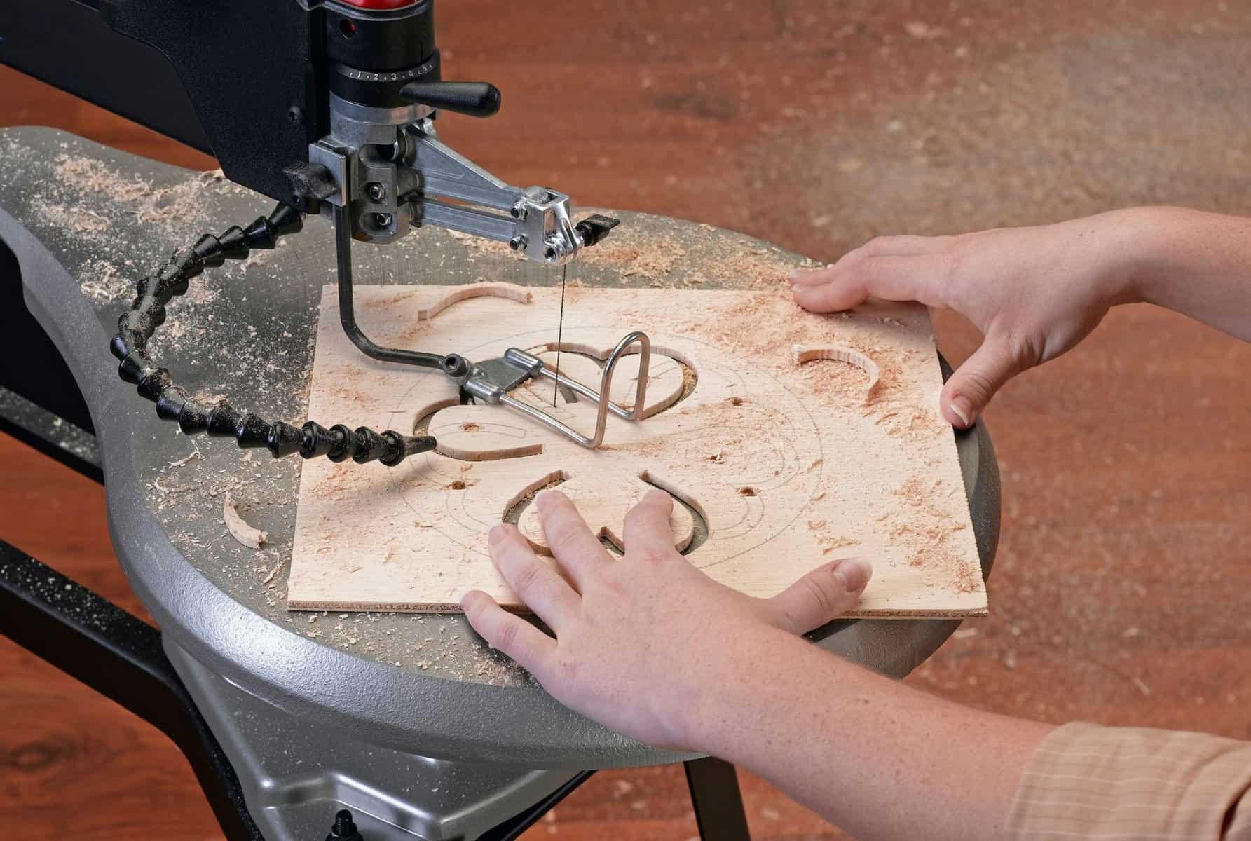 scroll saw vs band saw